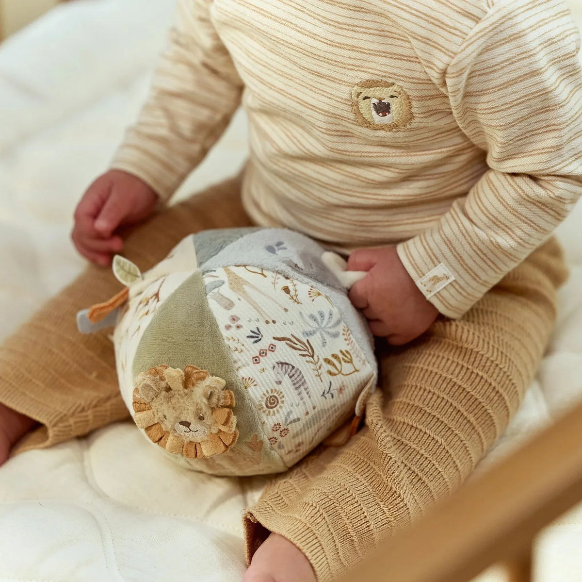 Pelota Montessori Safari Friends - Little Dutch