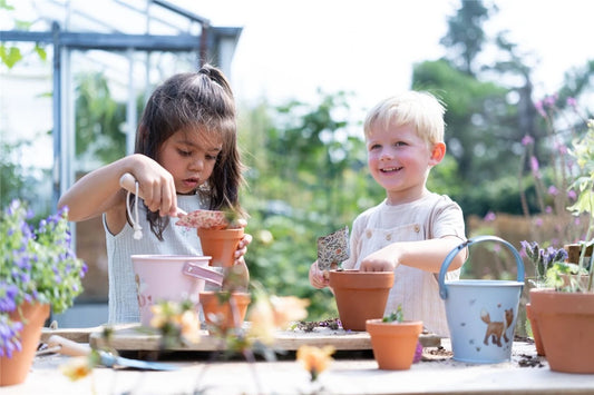 Los Beneficios de la Jardinería en los Niños