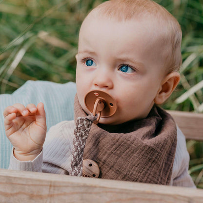 Chupetero Trenzado Dark Oak/Vanilla - Bibs