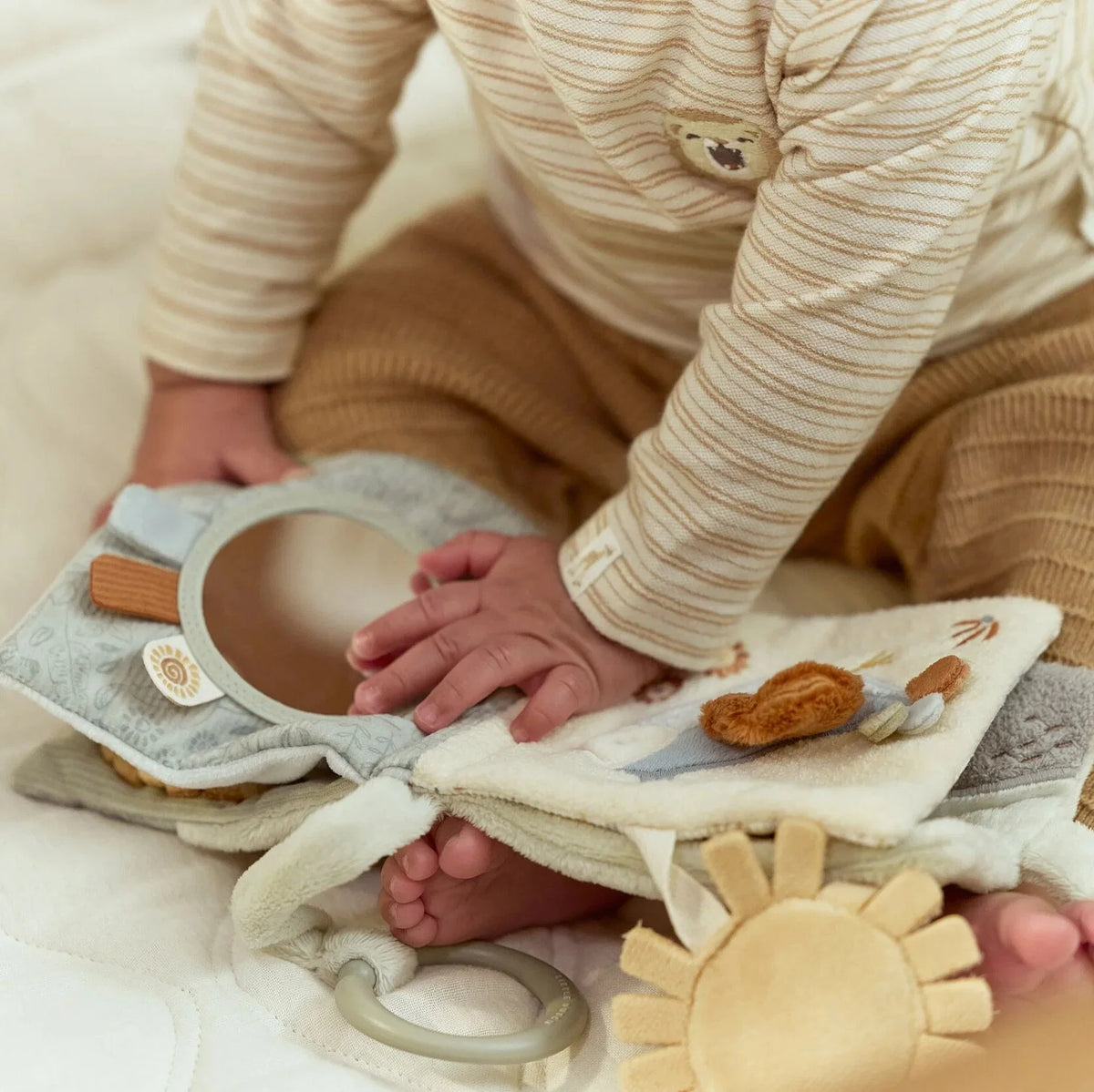 Libro Safari Friends con Anilla - Little Dutch