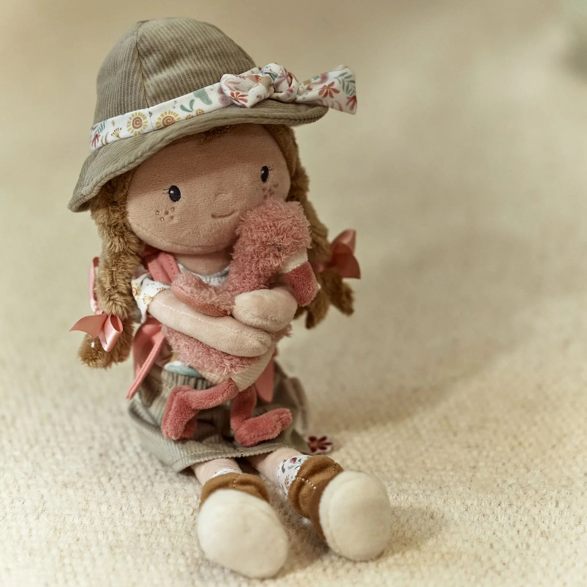 Muñeca Blandita Rosa Exploradora - Little Dutch