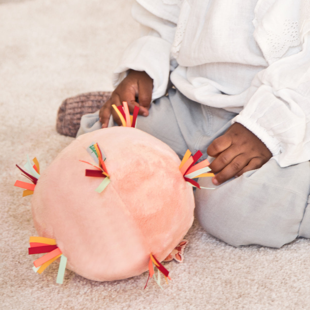 Pelota Sensorial con Sonido Stella - Lilliputiens