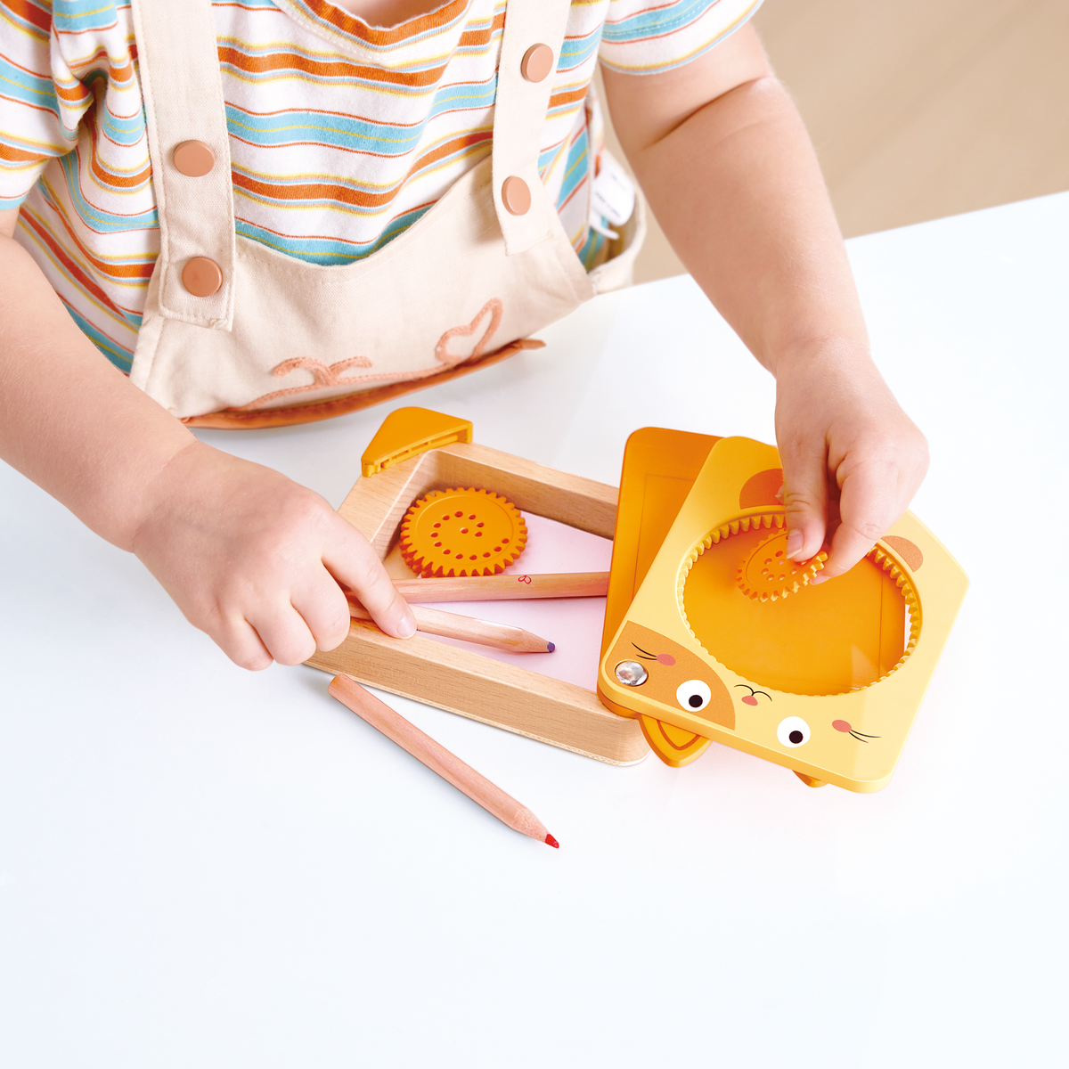 Spin 'n' Draw Dibujos en Espiral Amarillo - Hape