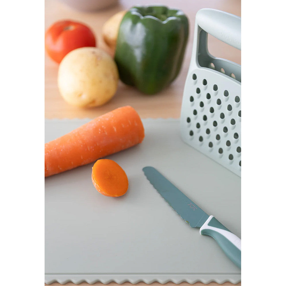 Tabla de Corte de Silicona Antideslizante Sage - KiddiKutter