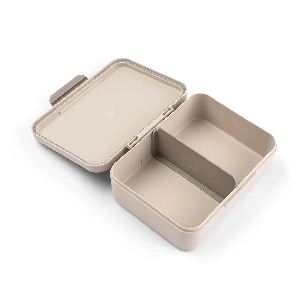 caja-de-almuerzo-celebration-arena-done-by-deer1